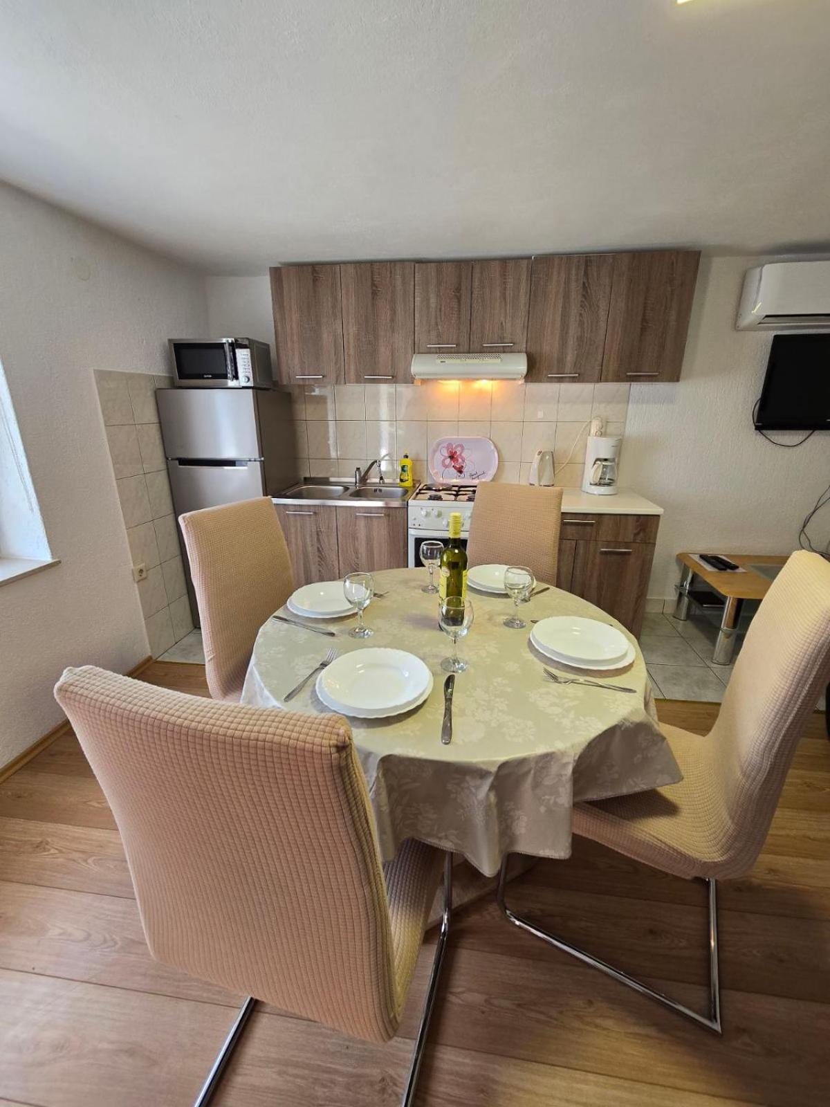 Apartments Ljubica Polje  Экстерьер фото