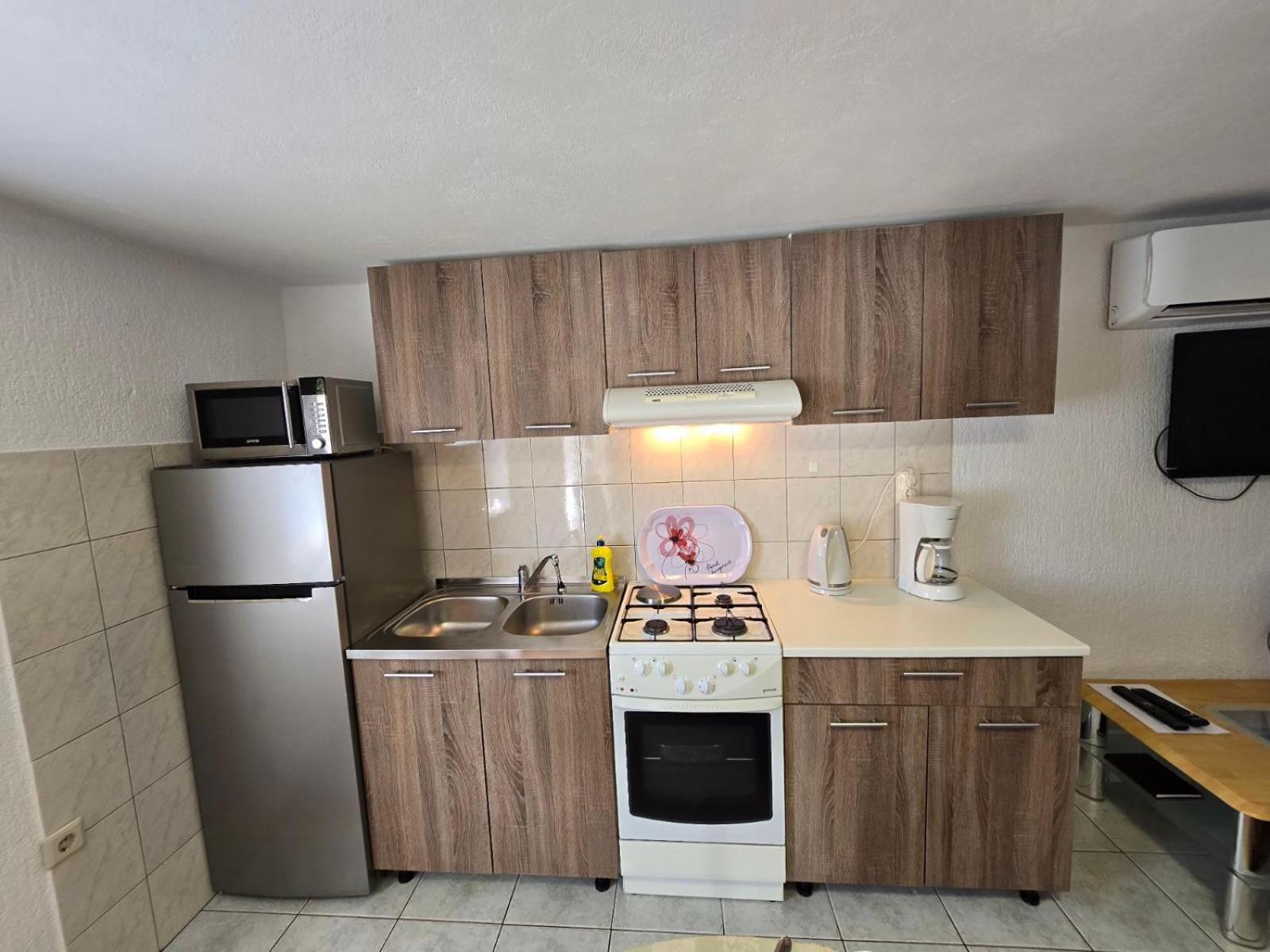 Apartments Ljubica Polje  Экстерьер фото
